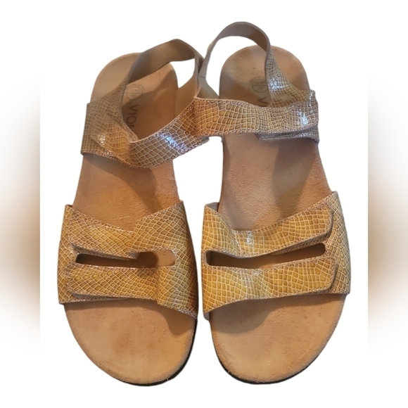 Vionic Valencia Tan Croc Embossed Velcro Closure Sandals  Sz 11 - Picture 9 of 9